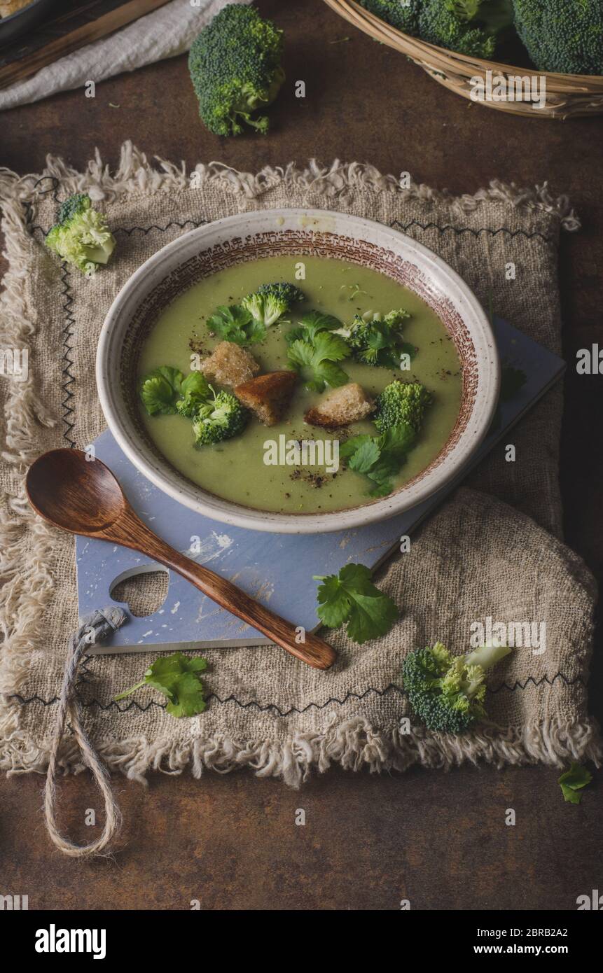 Köstliche Suppe Hauptgericht, Foodfotografie, hausgemachte Speisen Stockfoto