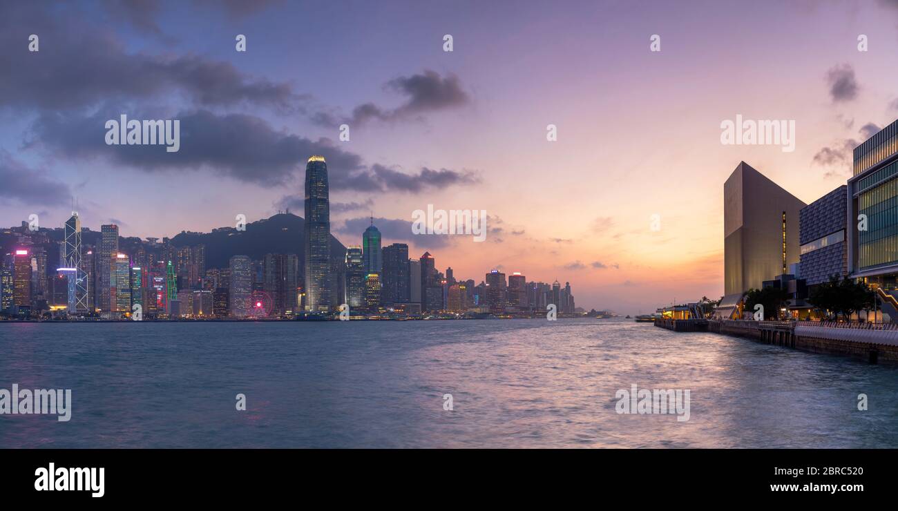 Hong Kong Island Skyline bei Sonnenuntergang, Hong Kong Stockfoto