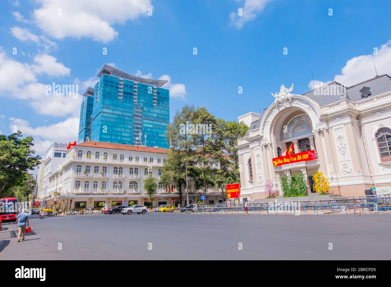Lam Son Platz, Dong Khoi Straße, vor dem Opernhaus, Dong Khoi, Ho Chi Minh Stadt, Vietnam, Asien Stockfoto
