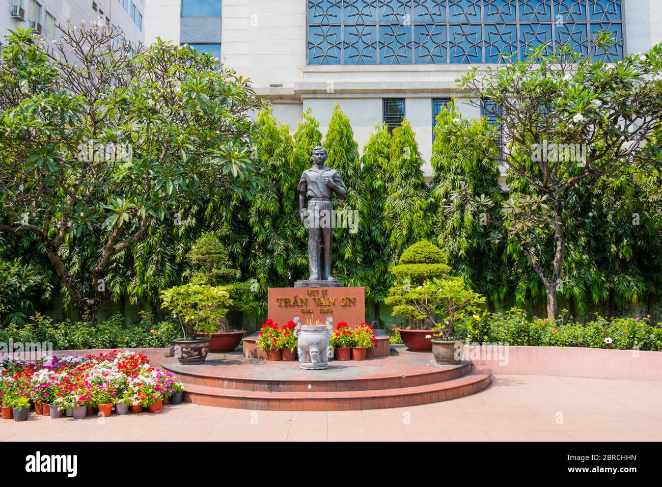 Gedenkskulptur von Tran Van On, Bach Tung Diep Park, Distrikt 1, Ho Chi Minh Stadt, Vietnam, Asien Stockfoto