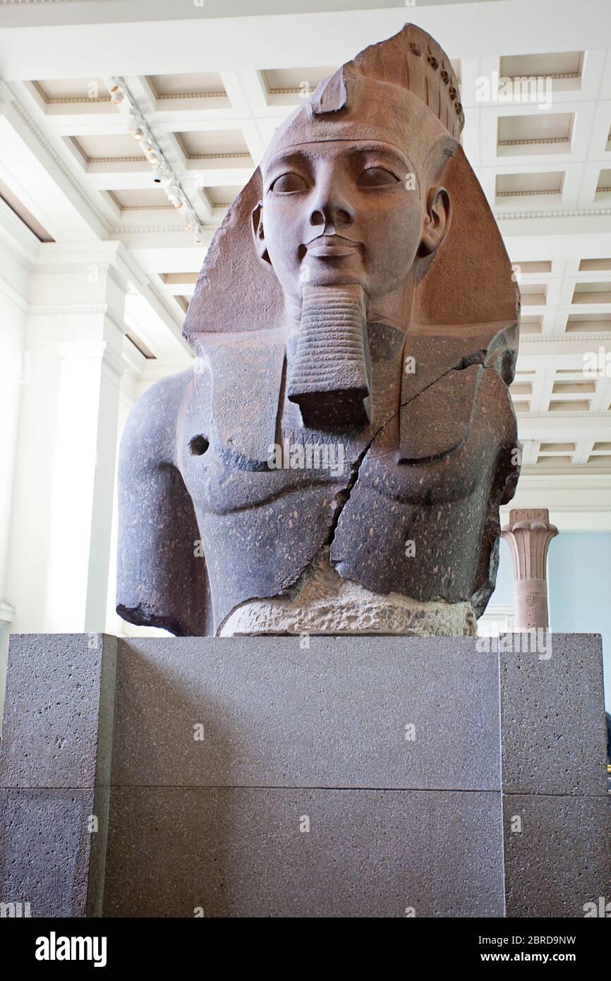 Ramesses II Skulptur im British Museum Stockfoto