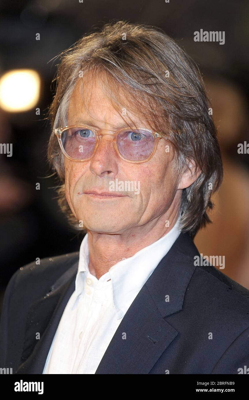 Bruce Robinson bei der UK Premiere von The Rum Diary, Odeon Kensington, London. 3. November 2011 © Paul Treadway Stockfoto