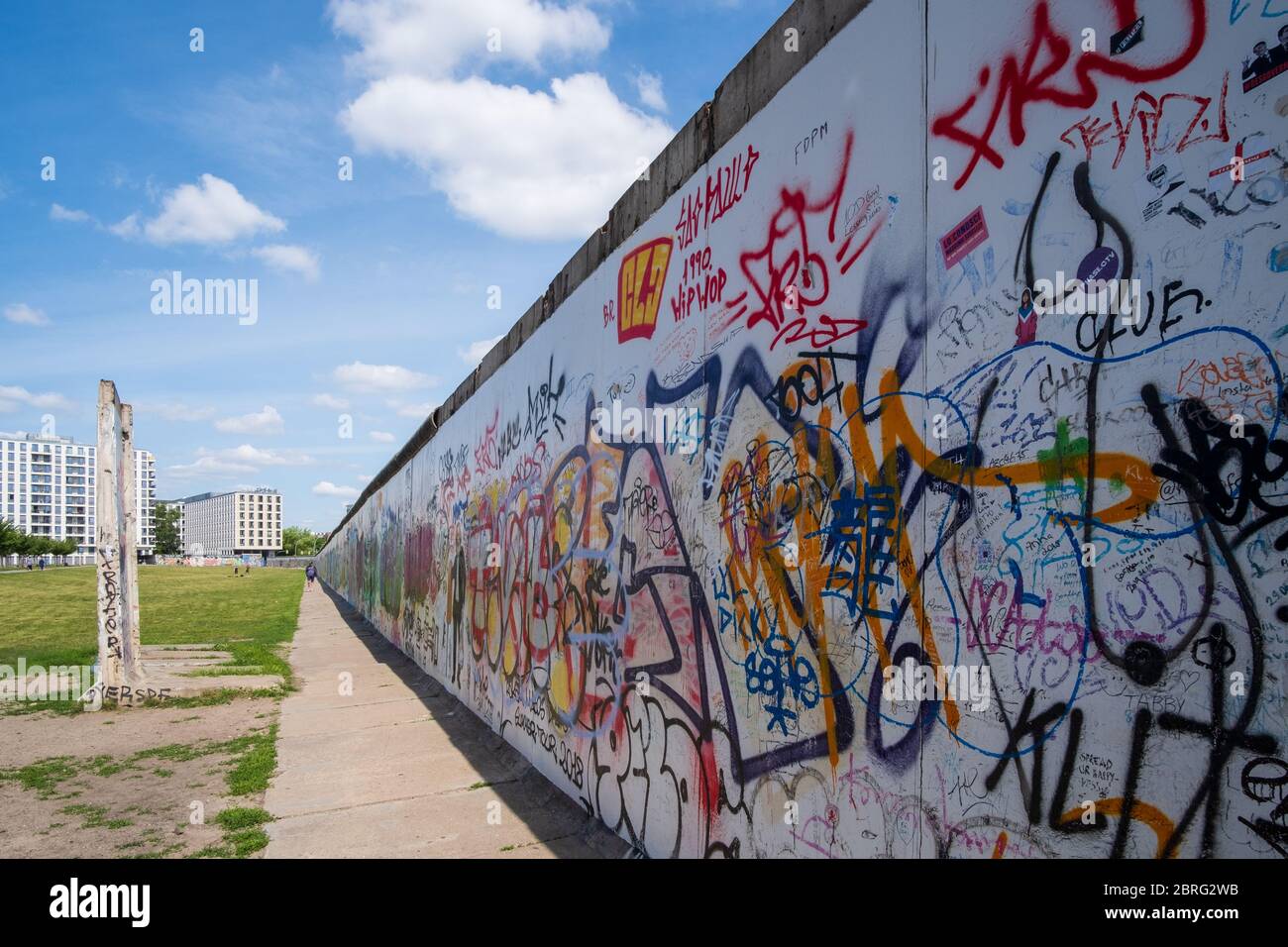 East Side Gallery, intakter Abschnitt der Berliner Mauer Stockfoto