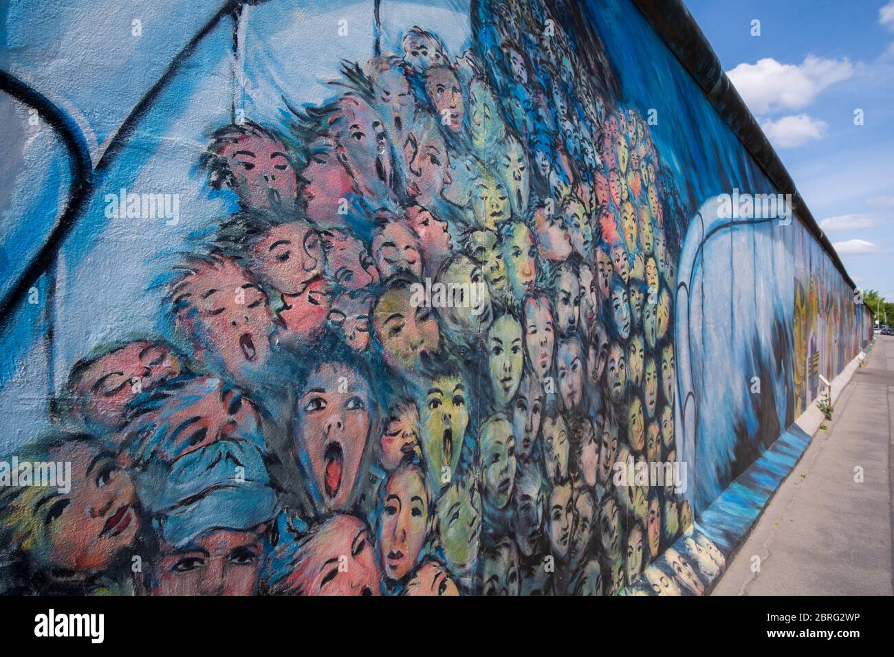 East Side Gallery, intakter Abschnitt der Berliner Mauer Stockfoto