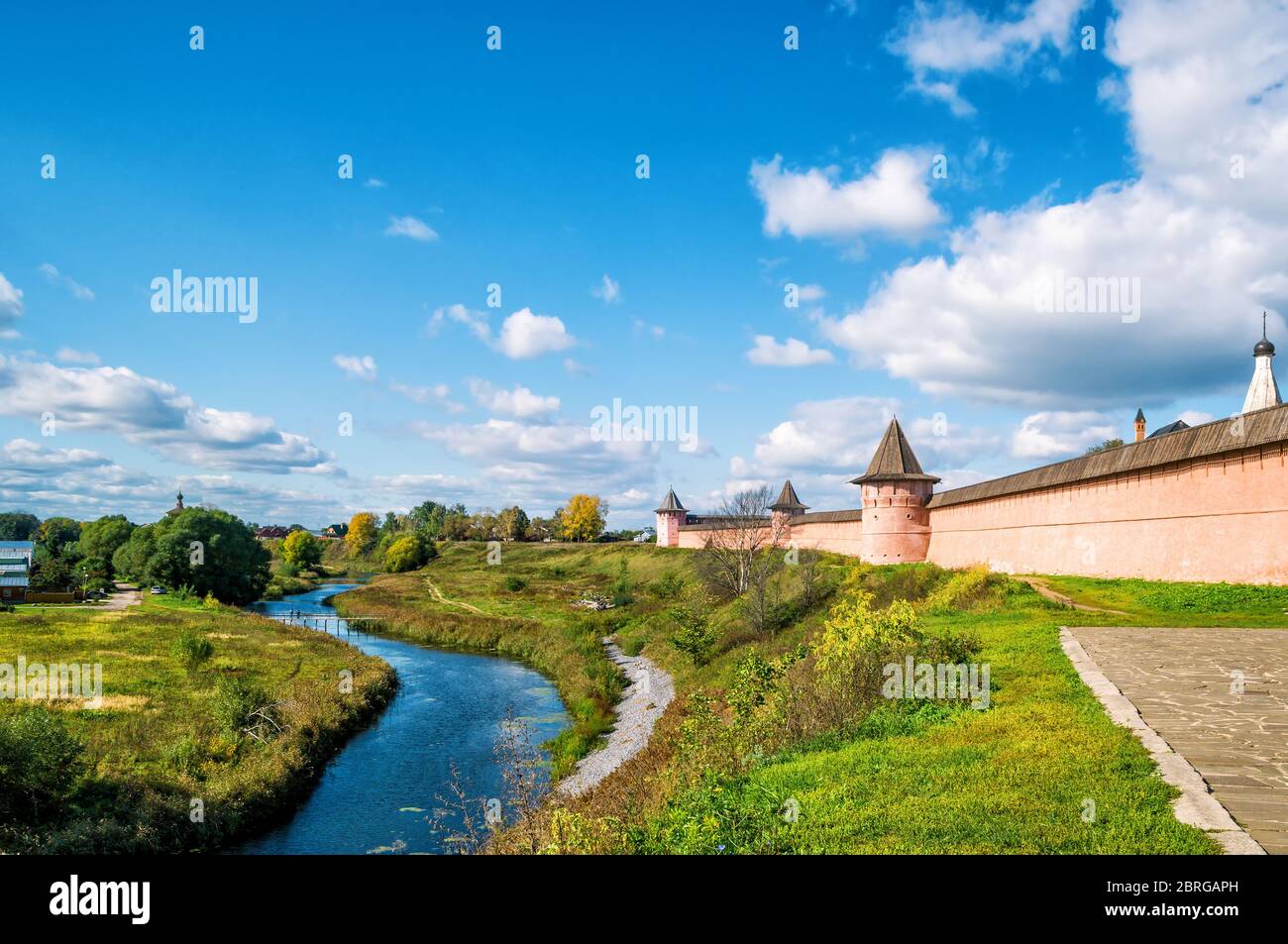 Panorama der antiken Stadt Susdal, Russland. Kloster St. Euthymius. Susdal ist der Ort des Goldenen Rings Russlands. Stockfoto