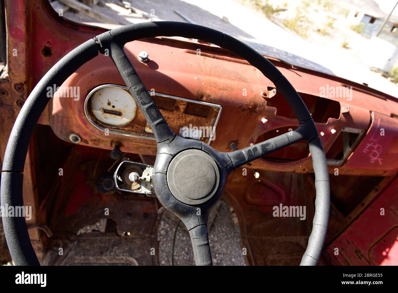 Rhyolite Ghost Town, Beatty Nevada - verrostete antike Automobile, Innenausstattung. Stockfoto