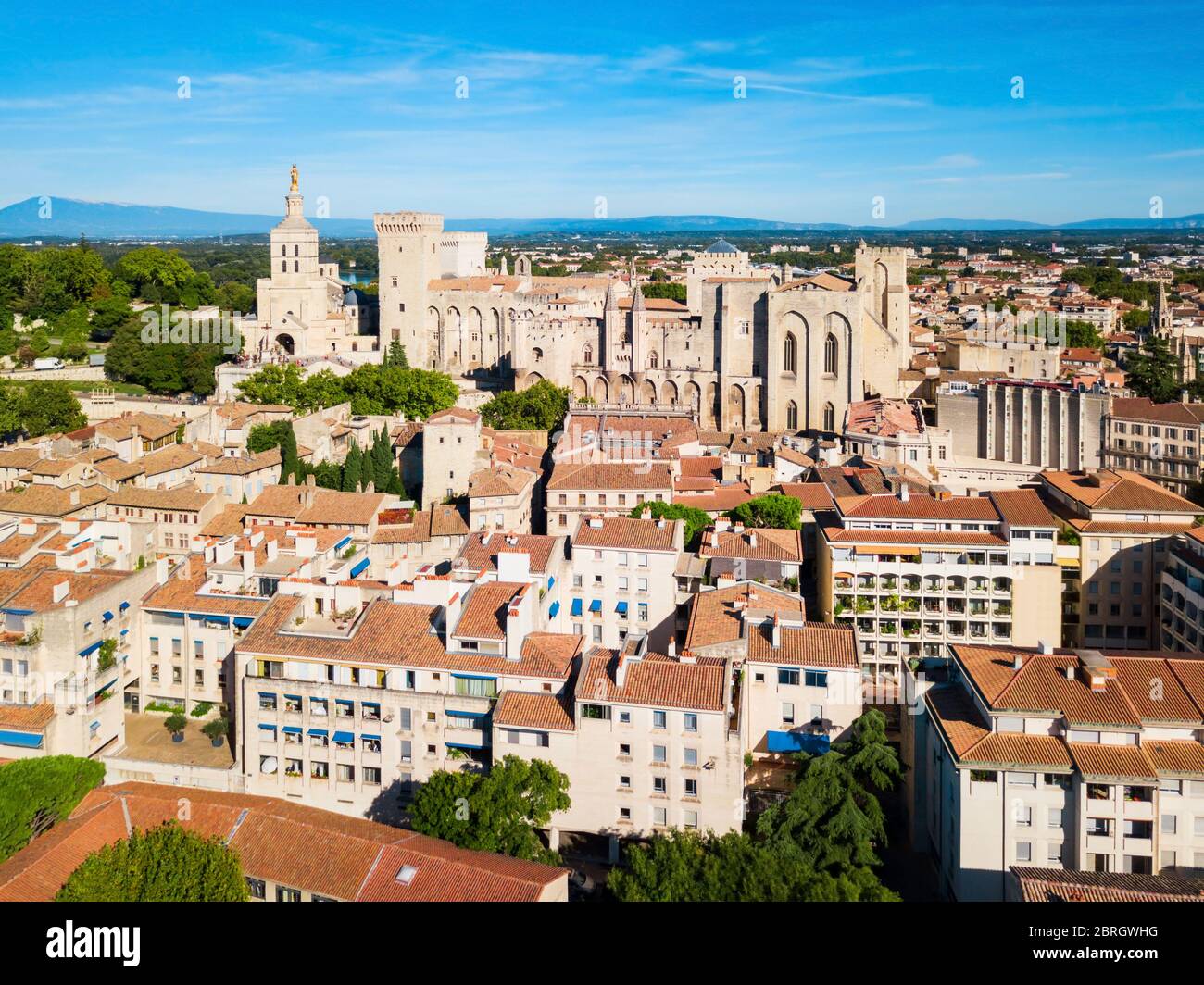 Palast der Päpste oder Palais des Papes, Avignon Kathedrale Antenne Panoramablick in Avignon, Südfrankreich Stockfoto