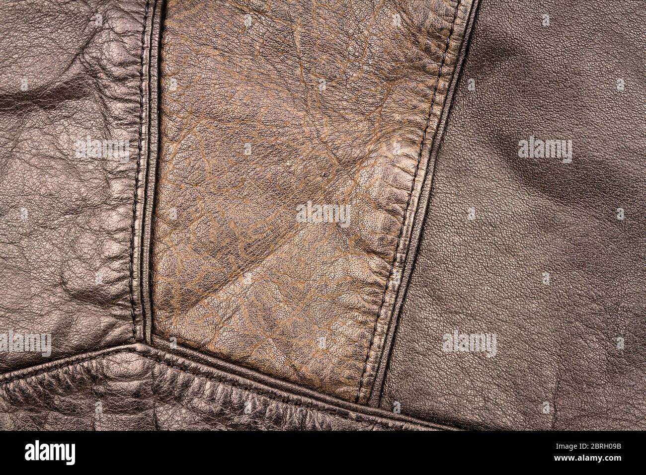 Echt braunes Leder Textur Hintergrund. Abstrakte Vintage genäht Leder Hintergrund. Stockfoto