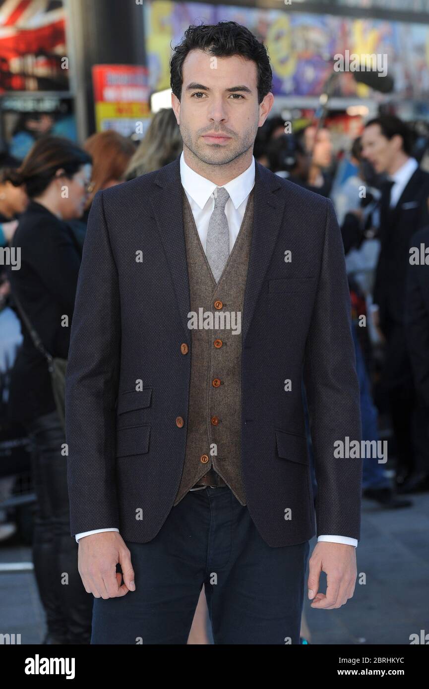 Tom Cullen nimmt an der internationalen Premiere von Star Trek Into Darkness, Empire Leicester Square, London, Teil. 2. Mai 2013 © Paul Treadway Stockfoto