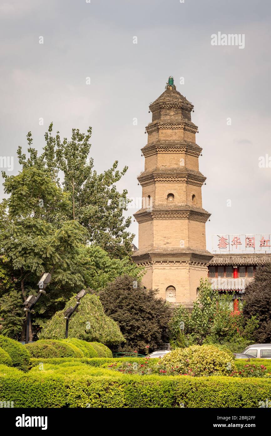 Xian / China - 3. August 2015: Alte traditionelle Pagode in der Altstadt von Xian, der ehemaligen Hauptstadt Chinas Stockfoto