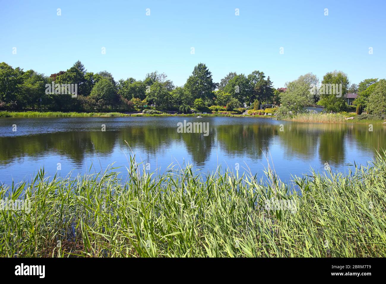 Landschaft des Sapokka Wasserpark, die eine charmante Innenstadt öffentlichen Garten ist. Kotka, Finnland. Stockfoto