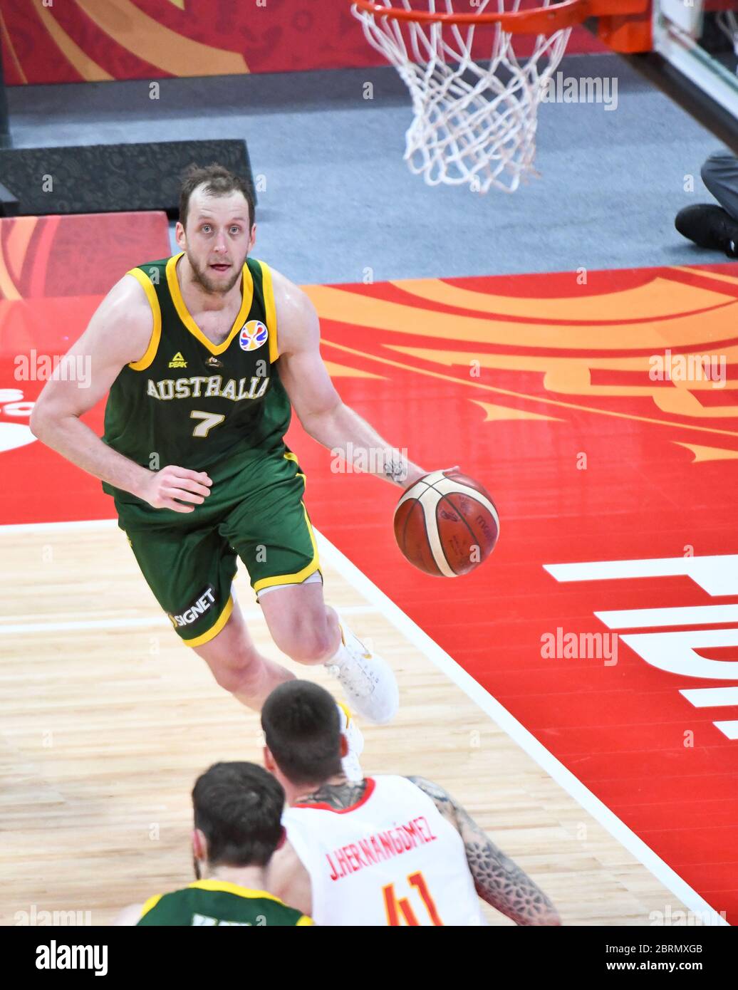 Joe Ingles (Australien) gegen Spanien. FIBA Basketball Wm China 2019, Halbfinale Stockfoto