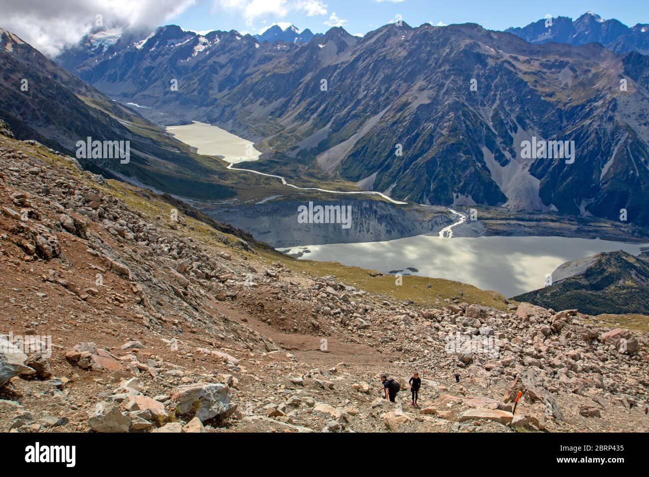 Wanderer auf dem Aufstieg zur Mueller Hut im Aoraki/Mt Cook Nationalpark Stockfoto