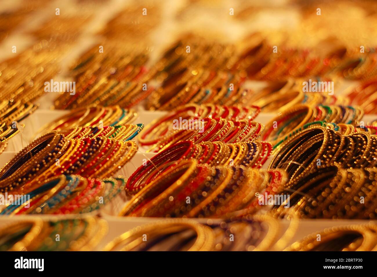 Schmuck auf dem Schaufenster Stockfoto