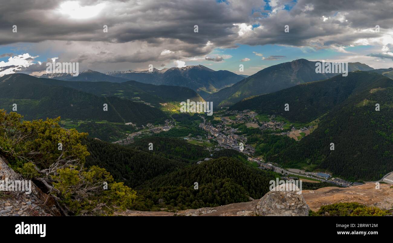 Landschaft des Parc Natural Comunal de les Valls del Comapedrosa Nationalpark in Andorra. Stockfoto