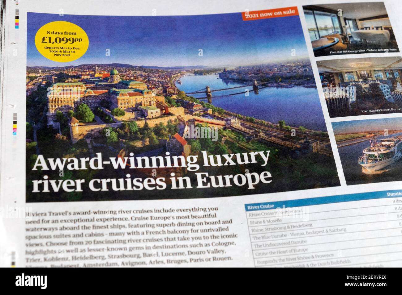 Reisewerbung für Kreuzfahrten in einer britischen Zeitung während der Pandemie des Coronavirus 19 „preisgekrönte Luxuskreuzfahrten auf dem Fluss in Europa“, April 2020 Stockfoto