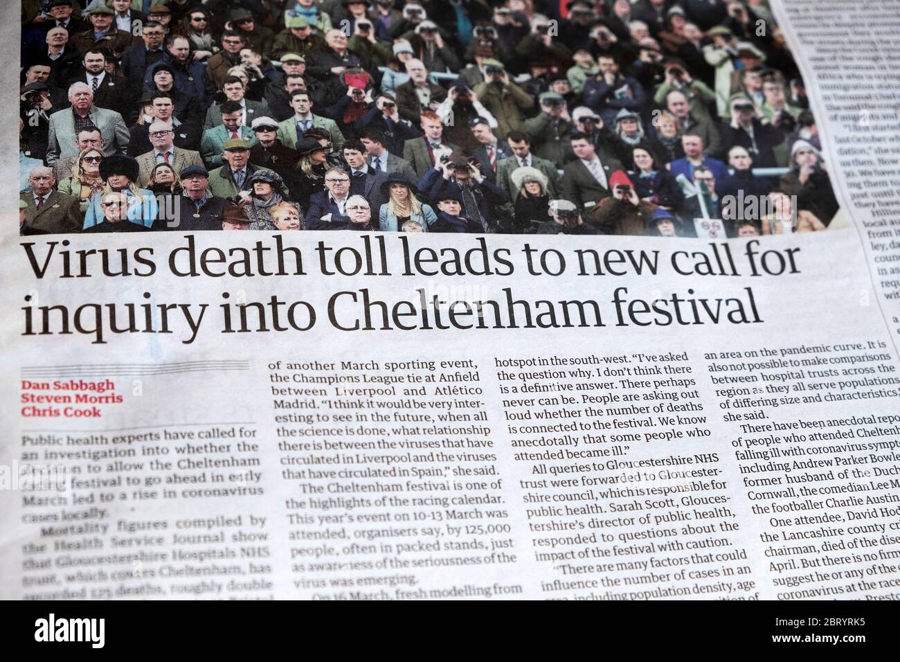 Schlagzeile der Zeitung in The Guardian ' Virus Todesrate führt zu neuem Aufruf zur Untersuchung des Cheltenham Festivals' 21 April 2020 London England UK Stockfoto