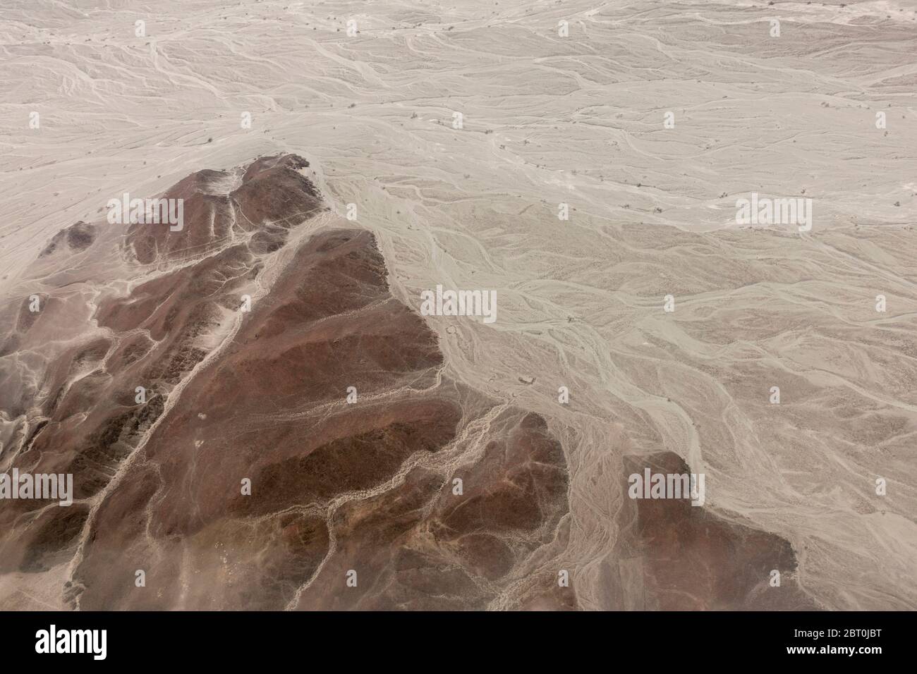 Luftaufnahme der Wüstenlandschaft, Nazca, Süd-Peru. Stockfoto
