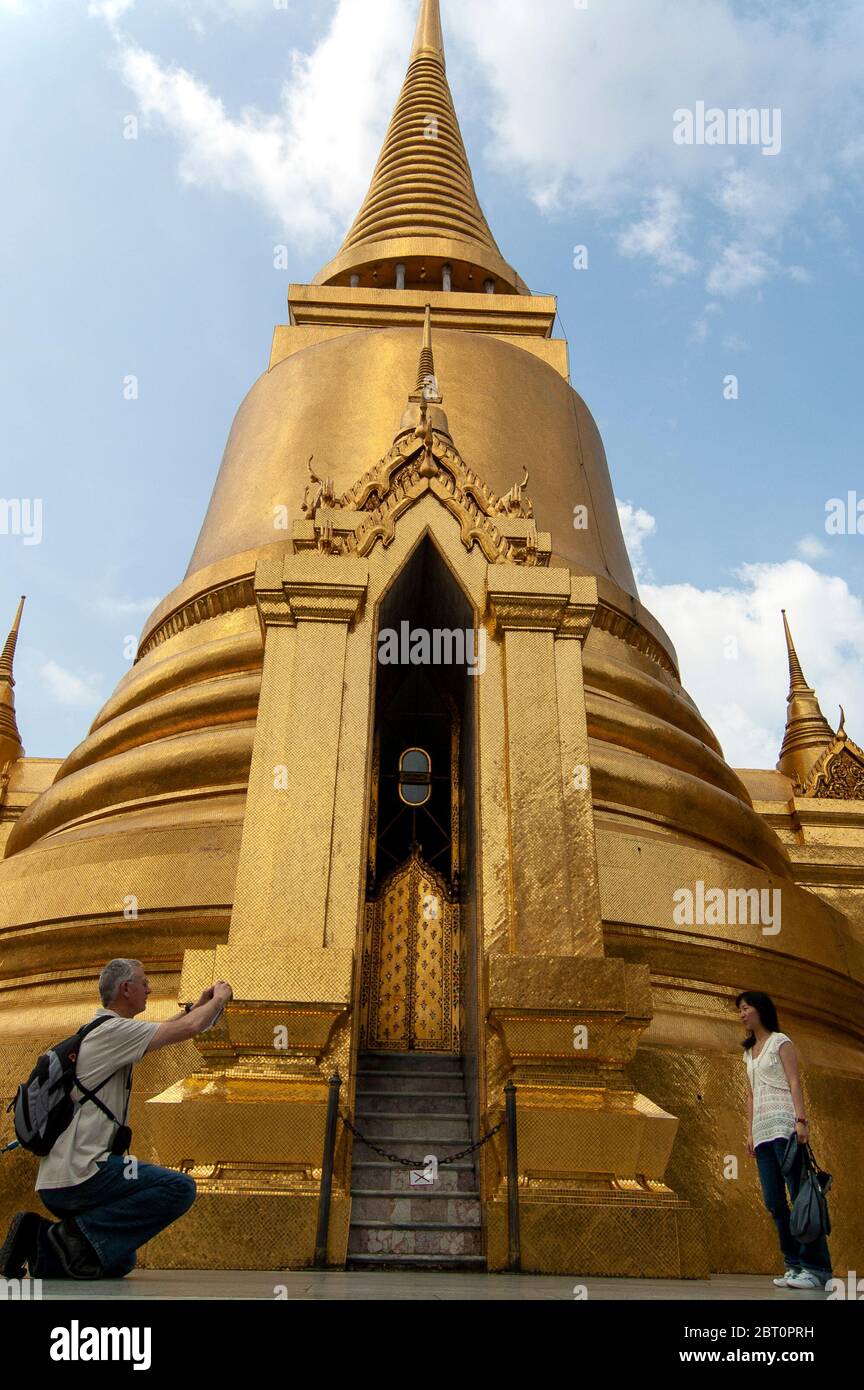 Der Grand Palace, eine Attraktion, die man in Bangkok, Thailand, gesehen haben muss. Stockfoto