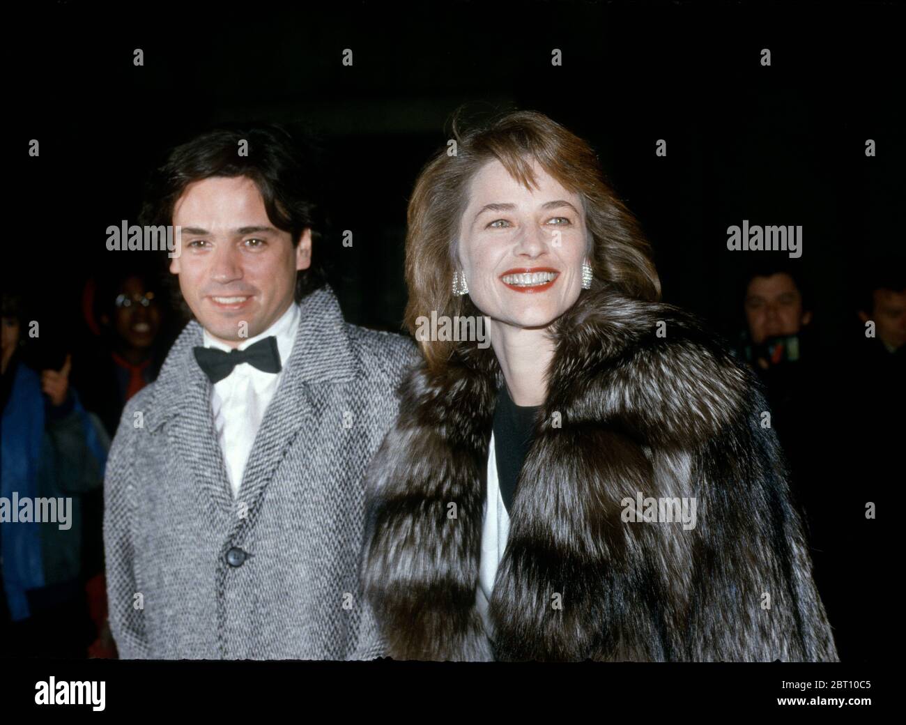 Musiker Jean-Michel Jarre mit seiner zweiten Frau Schauspielerin Charlotte Rampling, London, England 1984. Das Paar wurde 1998 geschieden. Stockfoto