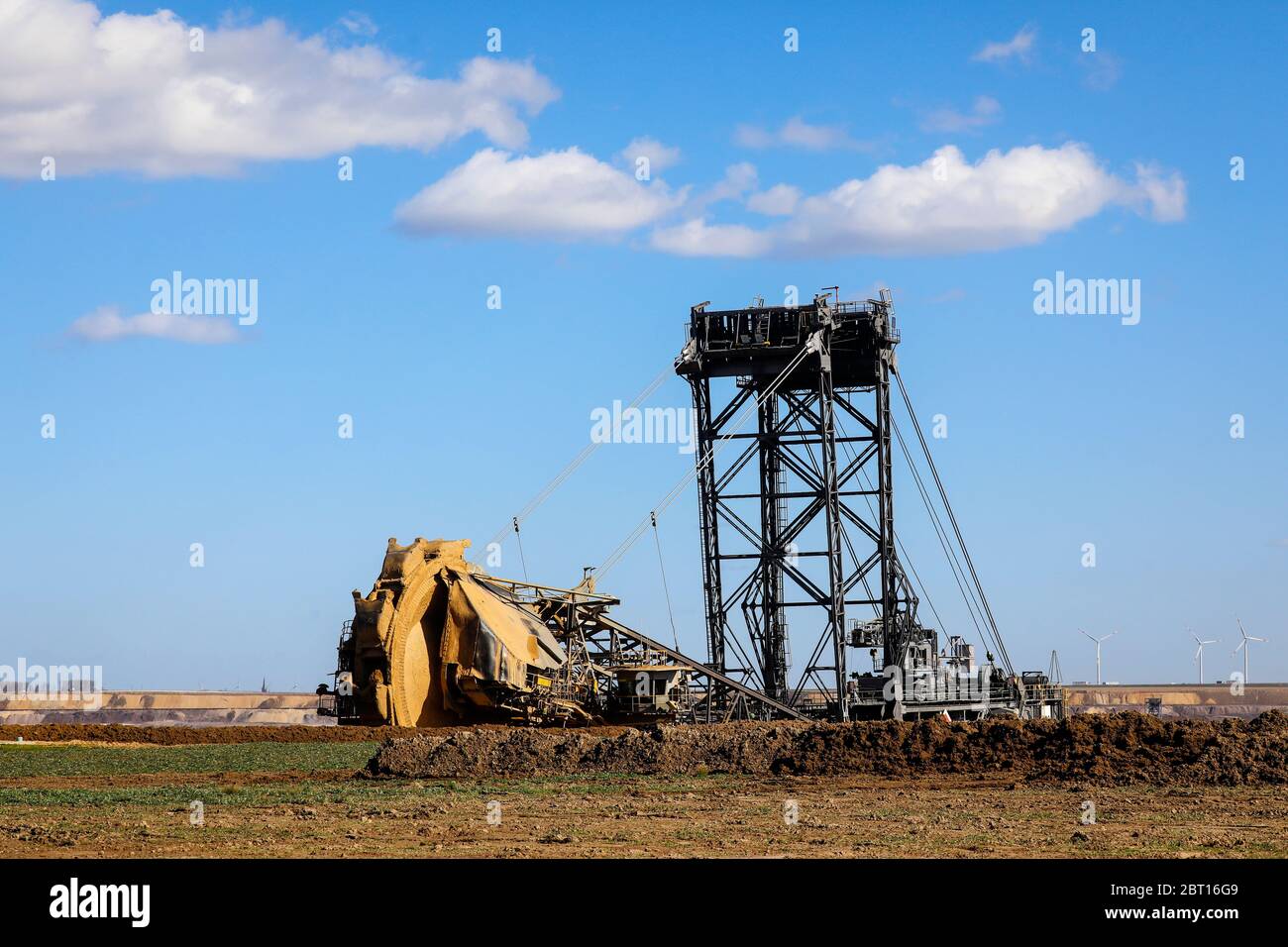 Erkelenz, Nordrhein-Westfalen, Deutschland - Rheinisches Braunkohlebergbaugebiet, Schaufelradbagger im RWE-Tagebau Garzweiler Stockfoto