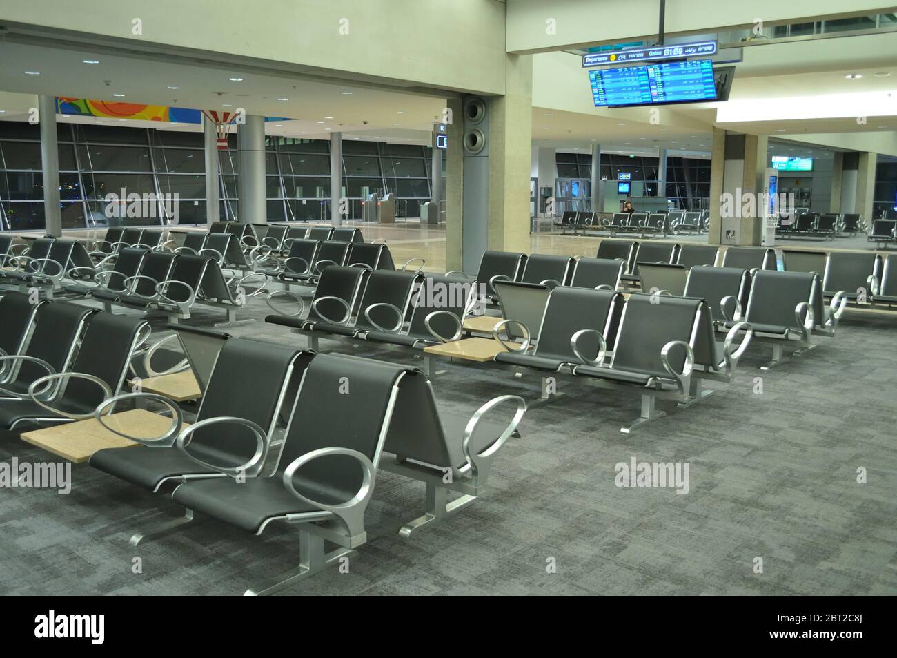 Leerer Wartebereich am Abflugterminal, Ben Gurion Airport. Stockfoto