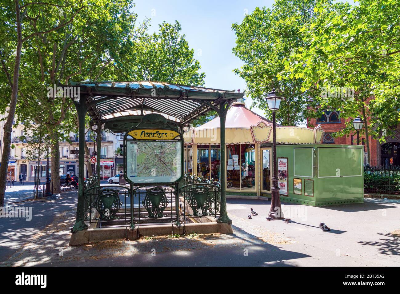 Eingang zur U-Bahn-Station Abbesses in Montmartre - Paris, Frankreich Stockfoto