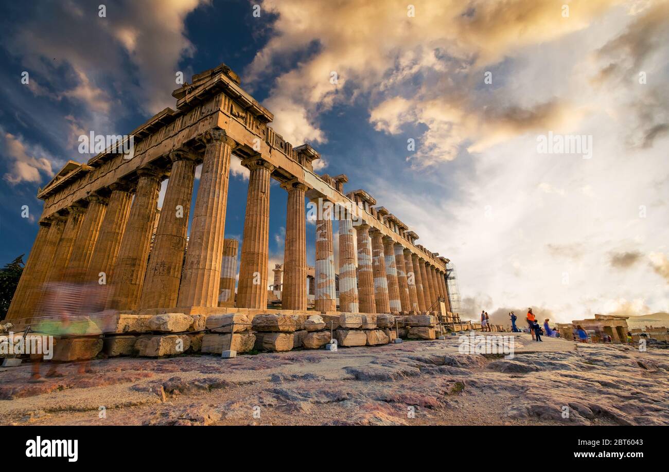 Akropolis. Säulen des Parthenon bei Sonnenuntergang, Athen Stockfoto