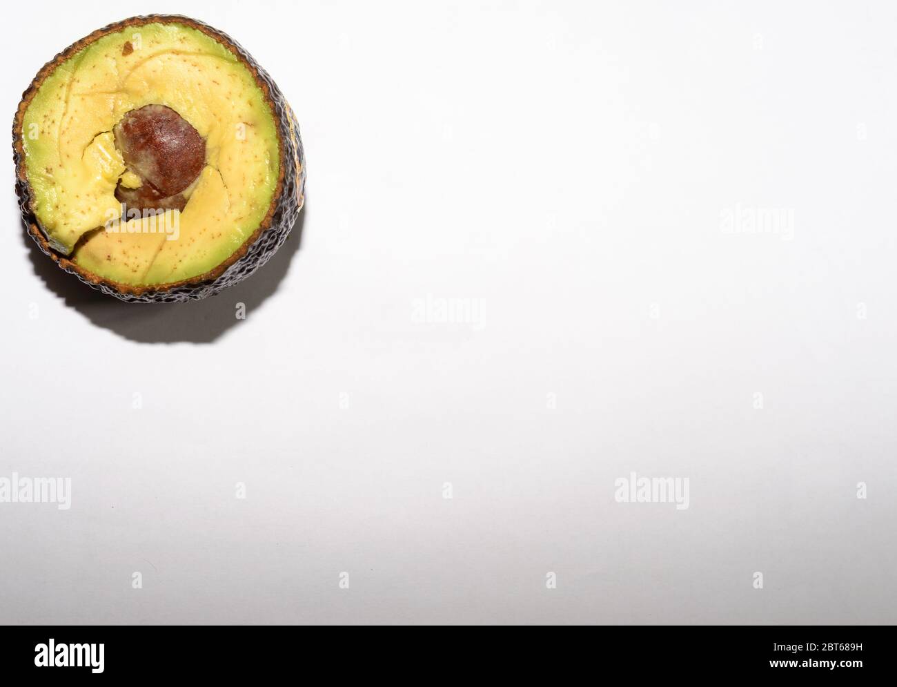Frische Hälfte Avocado Bereit, Kulinarische Zutat Zu Sein Stockfoto