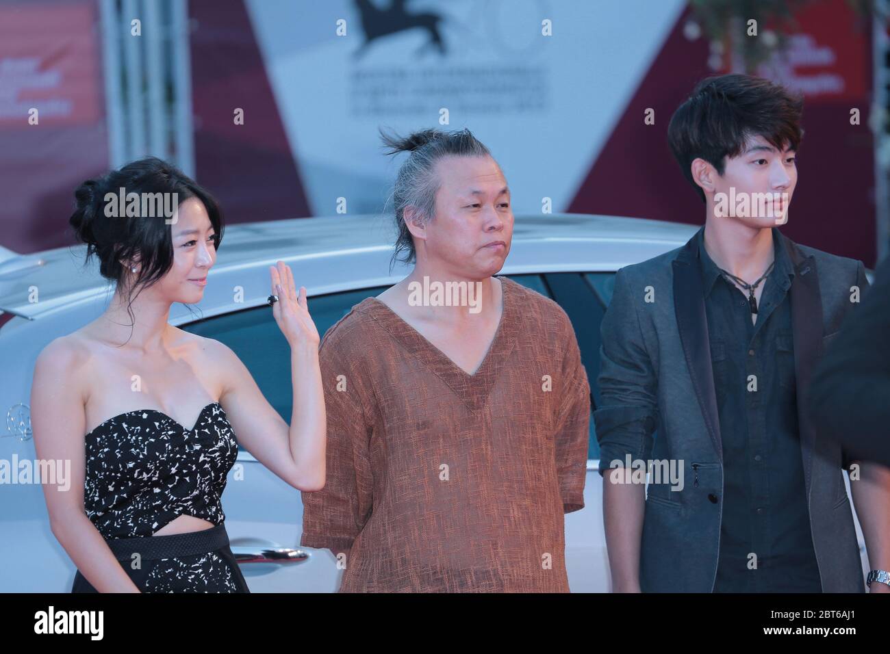 VENEDIG, ITALIEN - SEPTEMBER 03: Kim Ki-Duk , Seo Young-ju und Lee Eun-woo besuchen die Premiere von Moebius während der 70. Filmfestspiele von Venedig Stockfoto