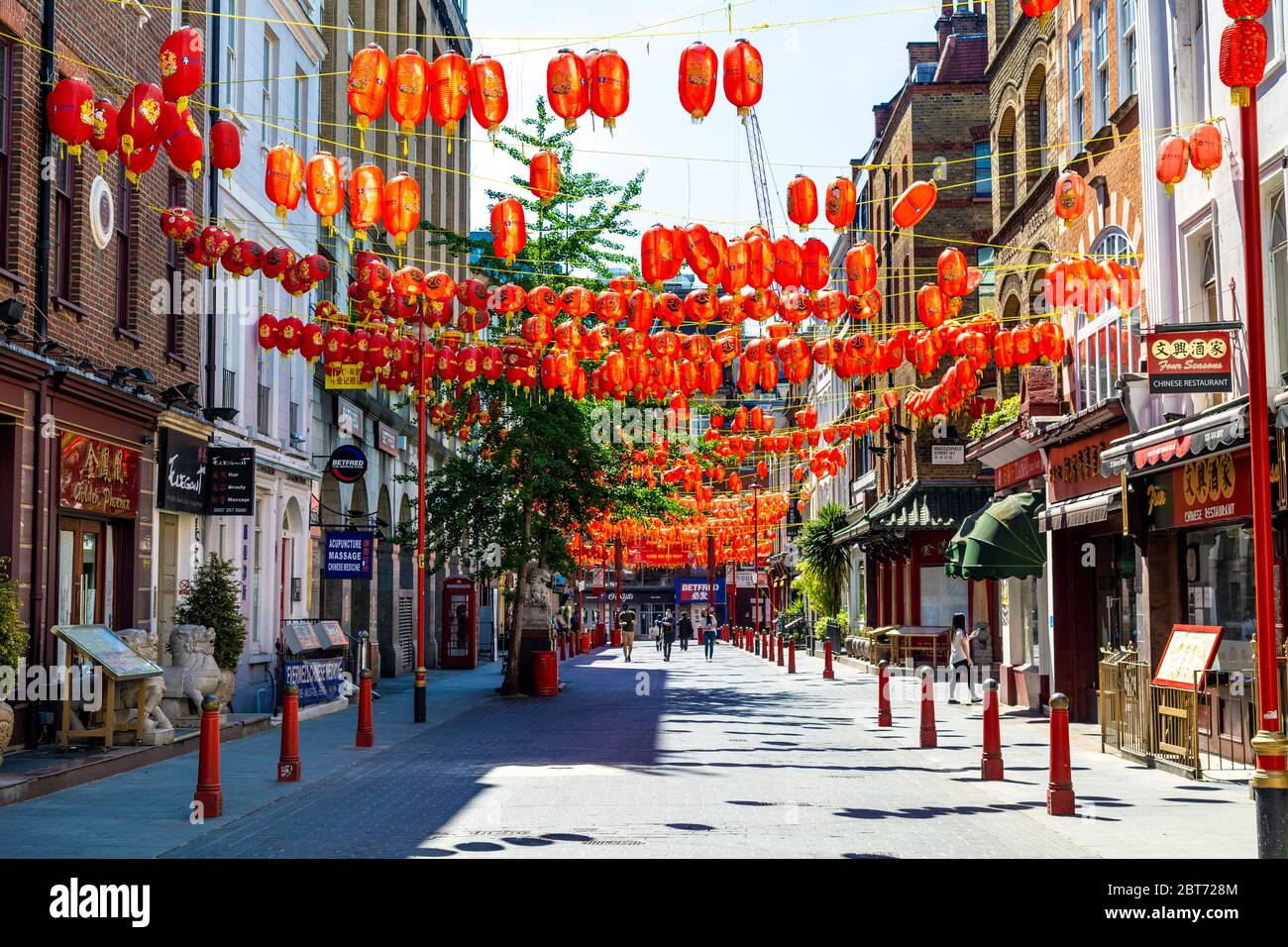 21. Mai 2020, London, UK - Straßen von Chinatown im Zentrum Londons während der Sperrung des Coronavirus-Ausbruchs leer Stockfoto