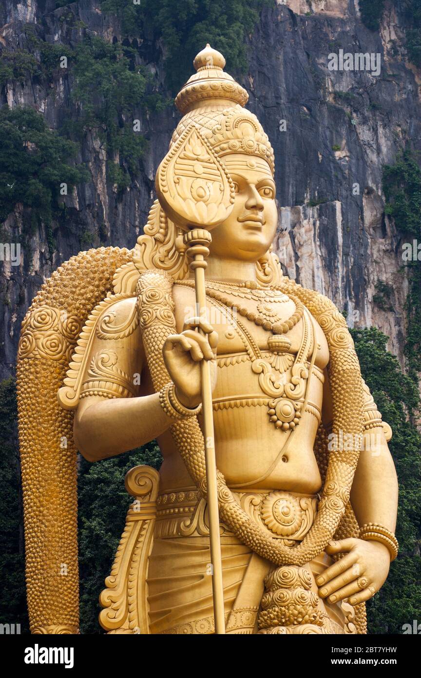 Statue von Kartikeya oder Murugan in den Batu Höhlen, Malaysia Stockfoto
