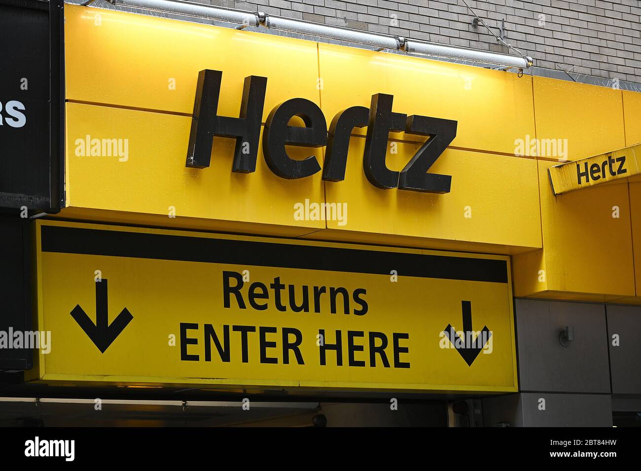 New York City, USA. Mai 2020. Hertz Global Holdings Inc., eine der größten Autovermietungen in Amerika, hat am Freitag, den 22. Mai wegen der hohen Verschuldung und des wirtschaftlichen Abschwungs infolge der COVID-19-Pandemie in New York, NY, den 23. Mai 2020, Insolvenzschutz beantragt. (Anthony Behar/Sipa USA) Credit: SIPA USA/Alamy Live News Stockfoto