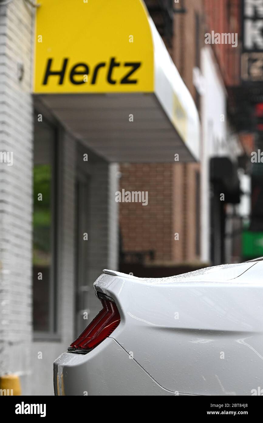 New York City, USA. Mai 2020. Hertz Global Holdings Inc., eine der größten Autovermietungen in Amerika, hat am Freitag, den 22. Mai wegen der hohen Verschuldung und des wirtschaftlichen Abschwungs infolge der COVID-19-Pandemie in New York, NY, den 23. Mai 2020, Insolvenzschutz beantragt. (Anthony Behar/Sipa USA) Credit: SIPA USA/Alamy Live News Stockfoto