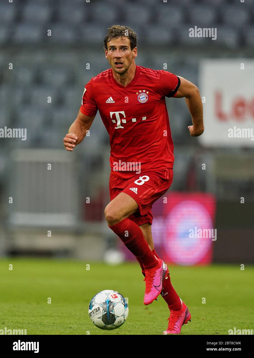 München, Deutschland, 23. Mai 2020, Leon GORETZKA, FCB 18 beim Spiel 1.Bundesliga FC BAYERN MÜNCHEN - EINTRACHT FRANKFURT 5-2 in der Saison 2019/2020 am 27.Spieltag. © Peter Schatz / Pool / Alamy Live News - DFL-BESTIMMUNGEN VERBIETEN DIE VERWENDUNG VON FOTOS als BILDSEQUENZEN und/oder QUASI-VIDEO - Nationale und internationale Nachrichtenagenturen DÜRFEN NUR redaktionell verwendet werden Stockfoto