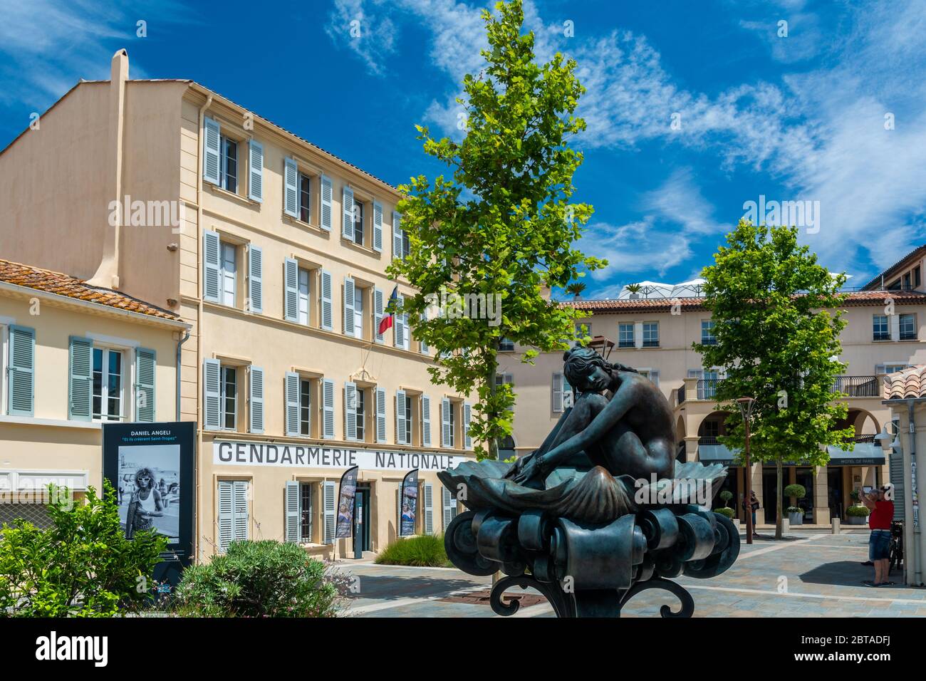 Saint-Tropez, Frankreich - 11. Juni 2019 : Museum der Gendarmerie und des Kinos von Saint-Tropez. Einer der meistbesuchten Orte der Stadt. Stockfoto