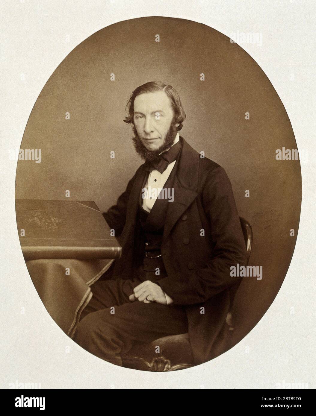 1860 c, GROSSBRITANNIEN : der britische Fotograf FRANCIS BEDFORD ( 1815 - 1894 ), Selbstporträt . War der Sohn des erfolgreichen Kirchenarchitekten Francis Octavius Bedford. - PIONIERE DELLA FOTOGRAFIE - PORTRAIT - AUTORITRATTO - RITRATTO - PIONIERE - uomo - Mann - Bart - barba - Krawattenbogen - cravatta - fiocco - GRAND BRETAGNA - Buch - libro - FOTO STORICA STORICHE - GESCHICHTE --- ARCHIVIO GBB Stockfoto