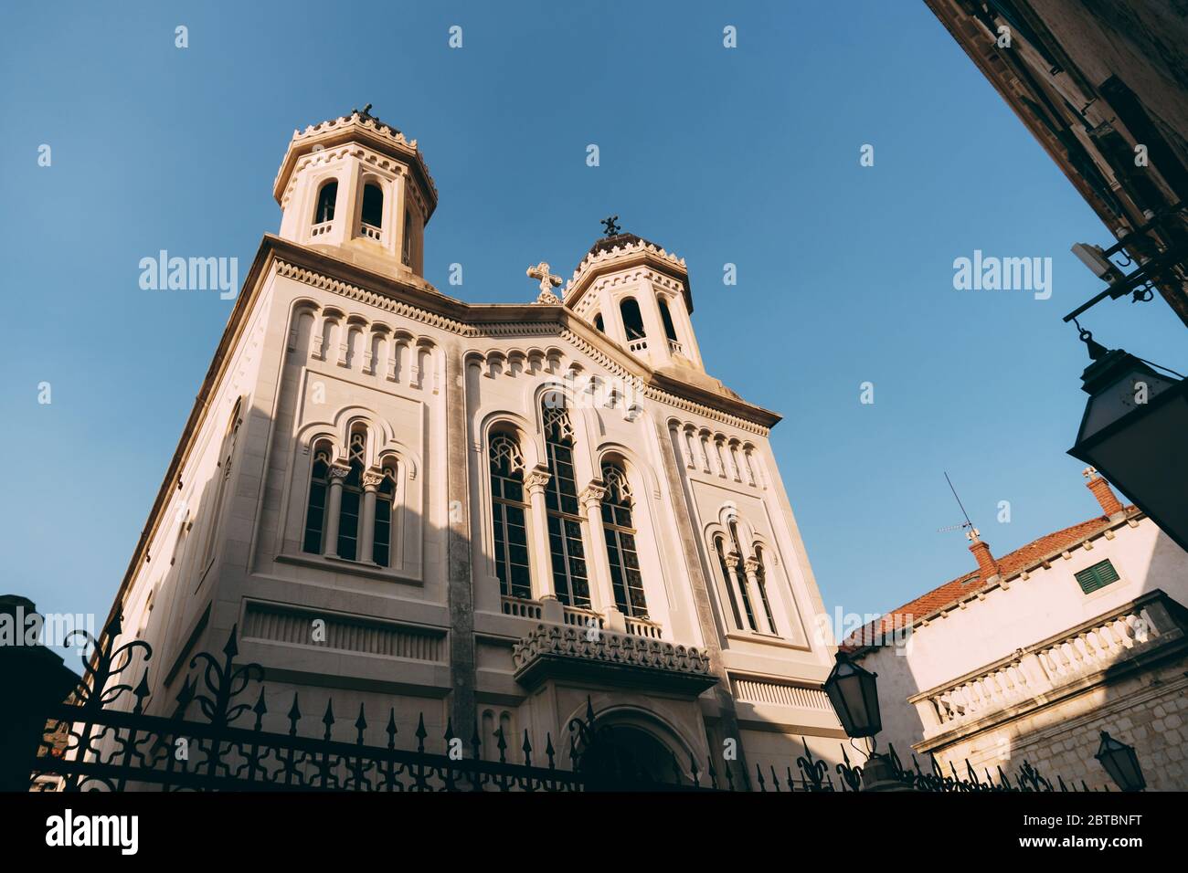 Fassade der Kirche der Heiligen Verkündigung in der Altstadt von Dubrovnik, Kroatien. Stockfoto