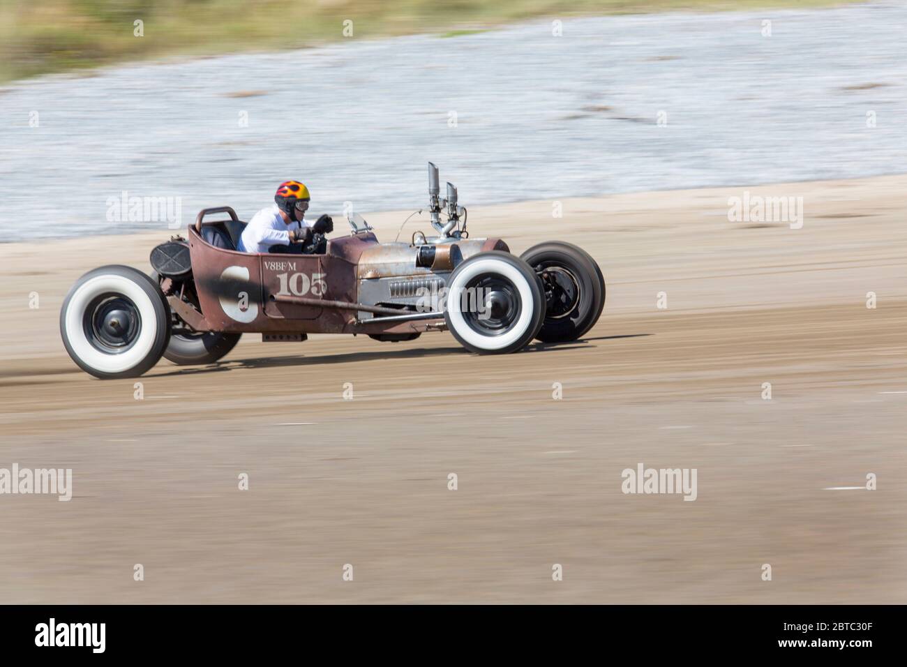 Alte amerikanische Autos Hot Rods auf Pendine Sands, Carmarthenshire, Wales UK Stockfoto