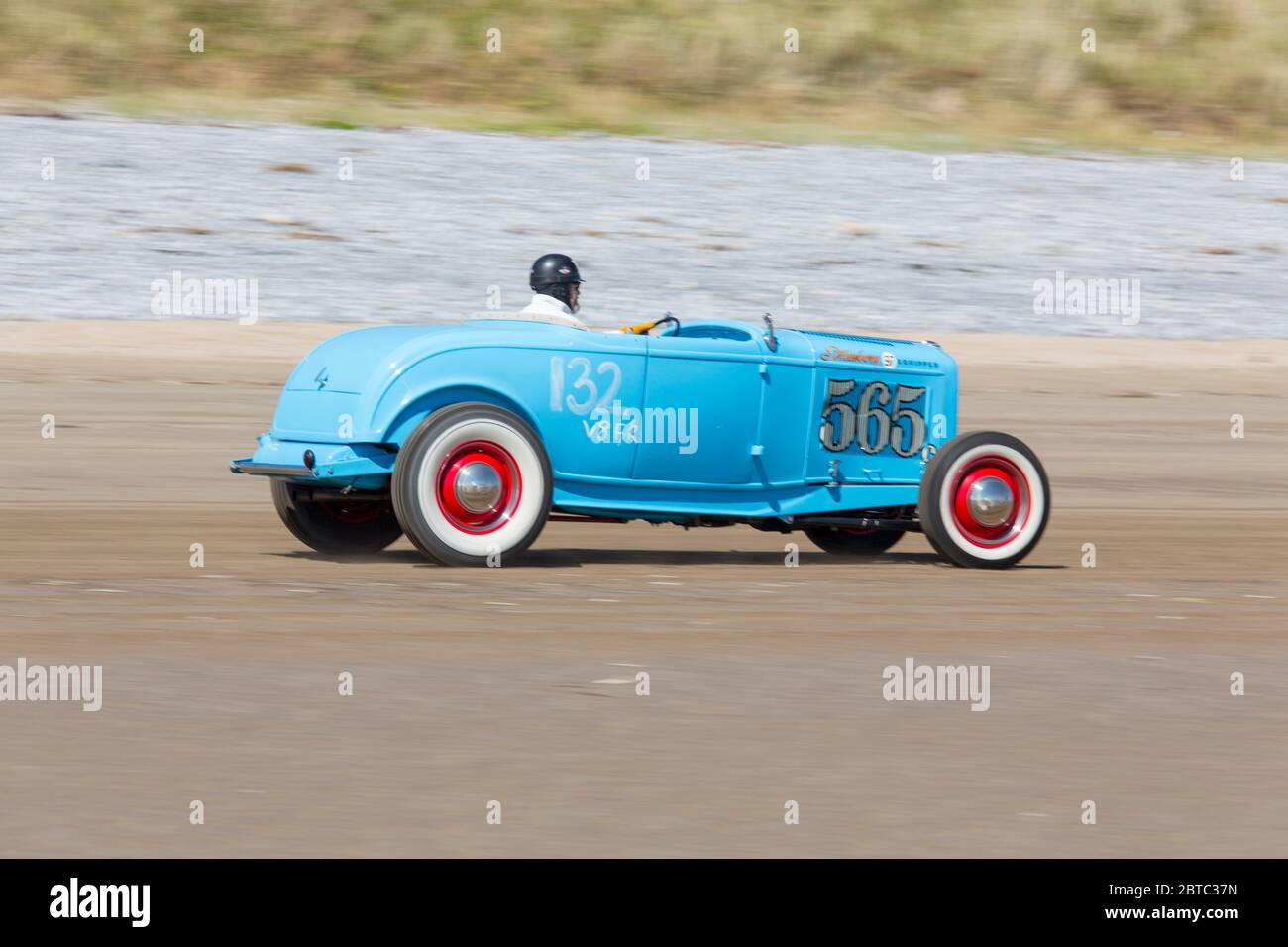 Alte amerikanische Autos Hot Rods auf Pendine Sands, Carmarthenshire, Wales UK Stockfoto