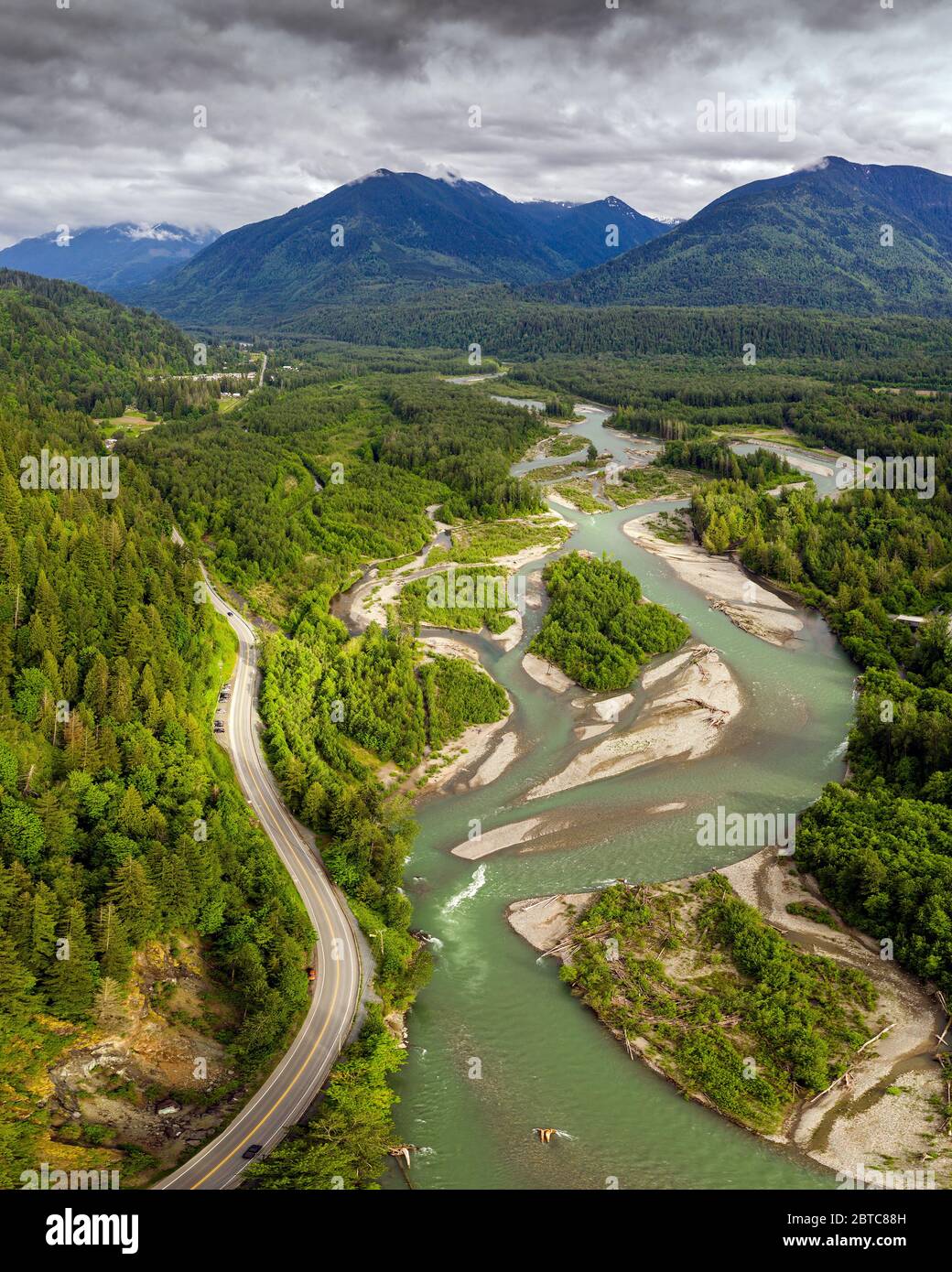 Der Fluss stammt als Chilliwack River im North Cascades National Park im US-Bundesstaat Washington ab. In British Columbia, Kanada, in Vedder Stockfoto