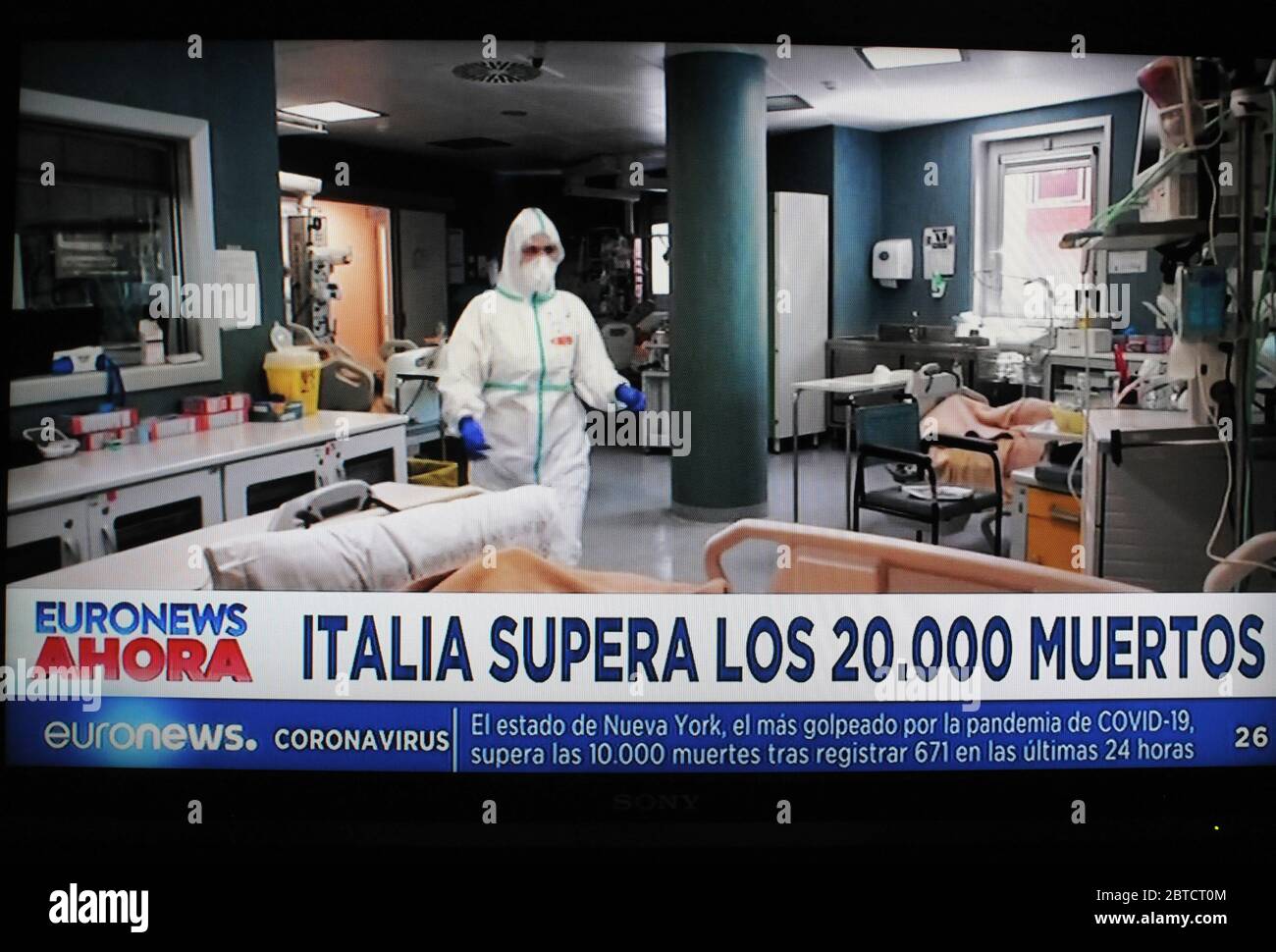 euronews jetzt Nachrichten im TV Covid atack in Italien Stockfoto