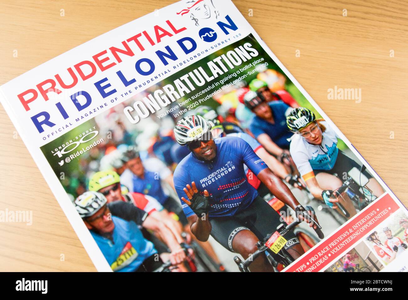 Prudential Ride london Magazine für 2020 an einen im Stimmzettel gesicherten Platz ausgeschickt Stockfoto