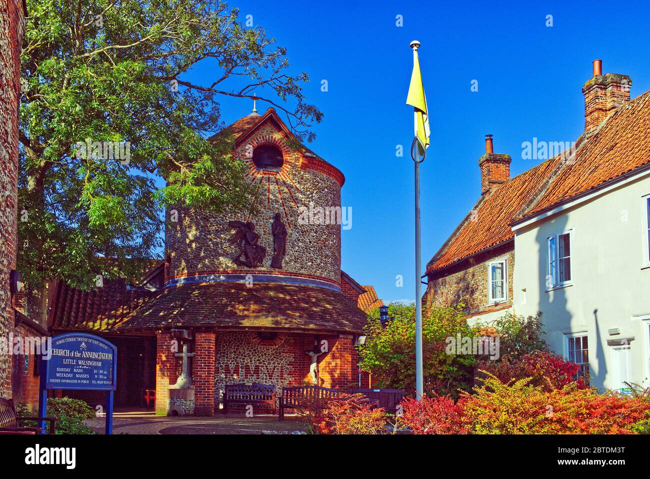 Römisch-katholische Kirche der Verkündigung am Freitagsmarkt, Little Walsingham, Norfolk, Großbritannien Stockfoto