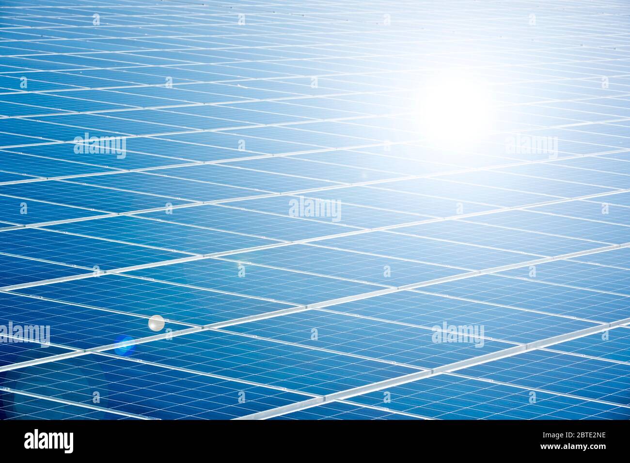 Blaue Solarmodule Stockfoto