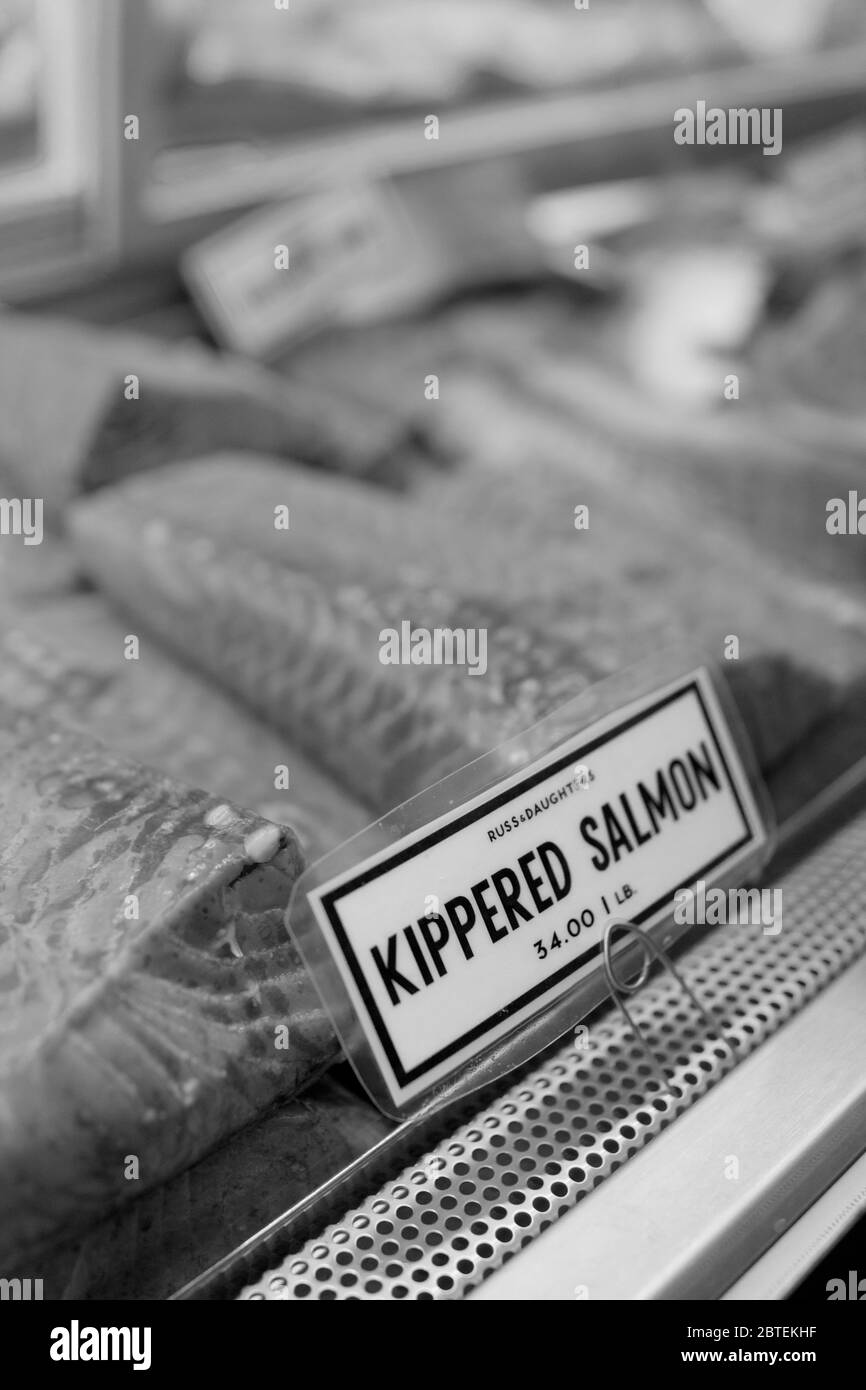 Russ & Daughters, New York City, geräucherter Fisch, Vorspeisen, klassisches jüdisches Essen. 179 Houston Street, New York City, New York, Lower East Side, USA Stockfoto