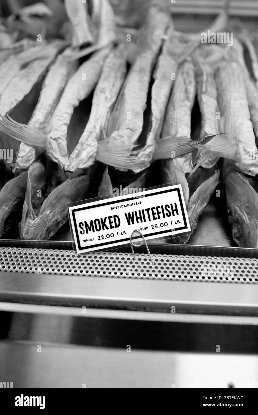 Russ & Daughters, New York City, geräucherter Fisch, Vorspeisen, klassisches jüdisches Essen. 179 Houston Street, New York City, New York, Lower East Side, USA Stockfoto