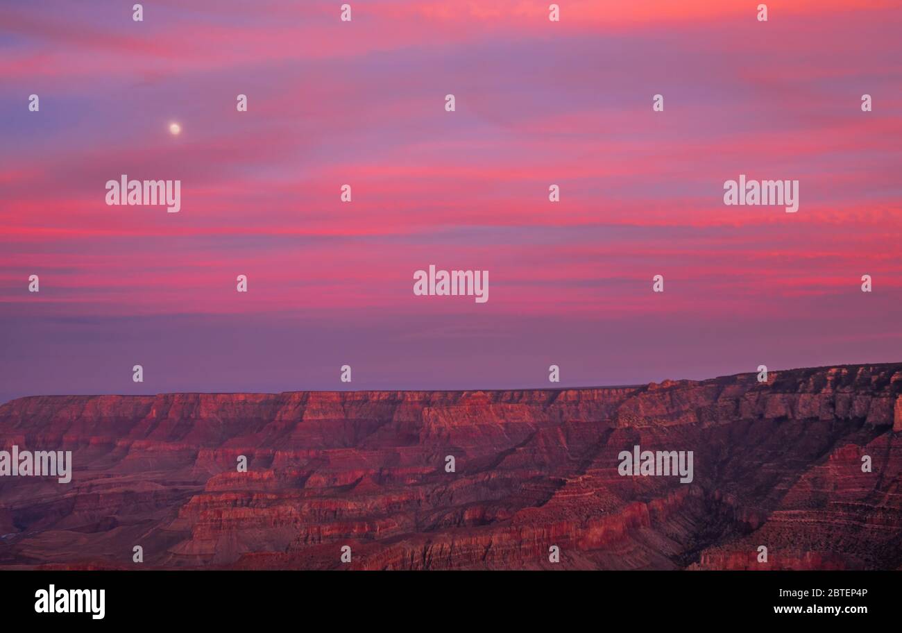 Panoramablick auf den Grand Canyon vom Shoshone Point bei Sonnenuntergang Stockfoto