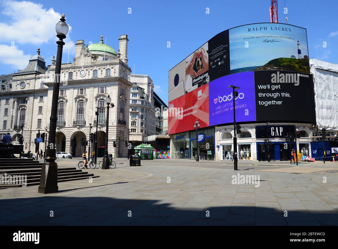 Ein verlassene Piccadilly Circus, während der 2020 Coronavirus Pandemic London Lockdown Stockfoto Ein verlassene Piccadilly Circus, während der 2020 Coronavirus Pandemic London Lockdown Stockfoto