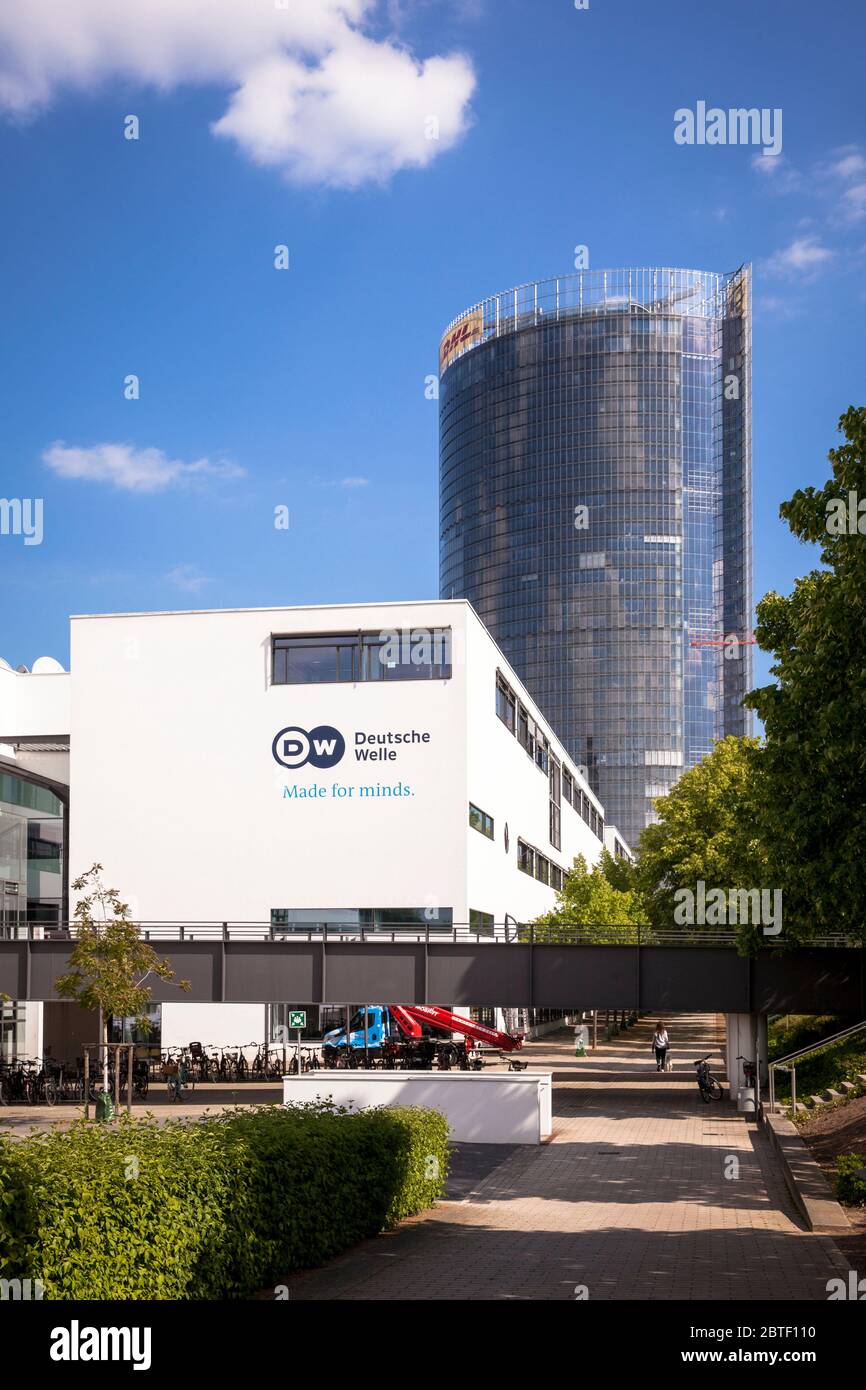 Hauptsitz der Deutschen Welle und des Postturms, Sitz des Logistikunternehmens Deutsche Post DHL Group, Bonn, Nordrhein-Westfalen, Ge Stockfoto